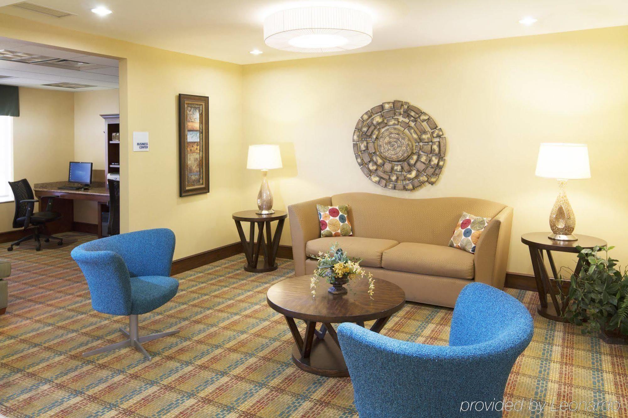 Holiday Inn Express Hotel & Suites Greensboro - Airport Area By Ihg Екстериор снимка